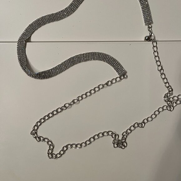 Rhinestone Chain Belt – Adjustable Silver Statement Accessory ✨ - Picture 12 of 14